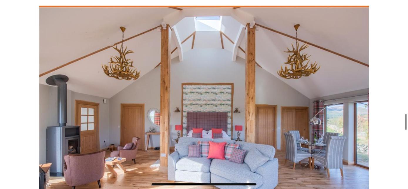 Dalnoid Cottages & Treehouses Nr Glenshee Exteriör bild