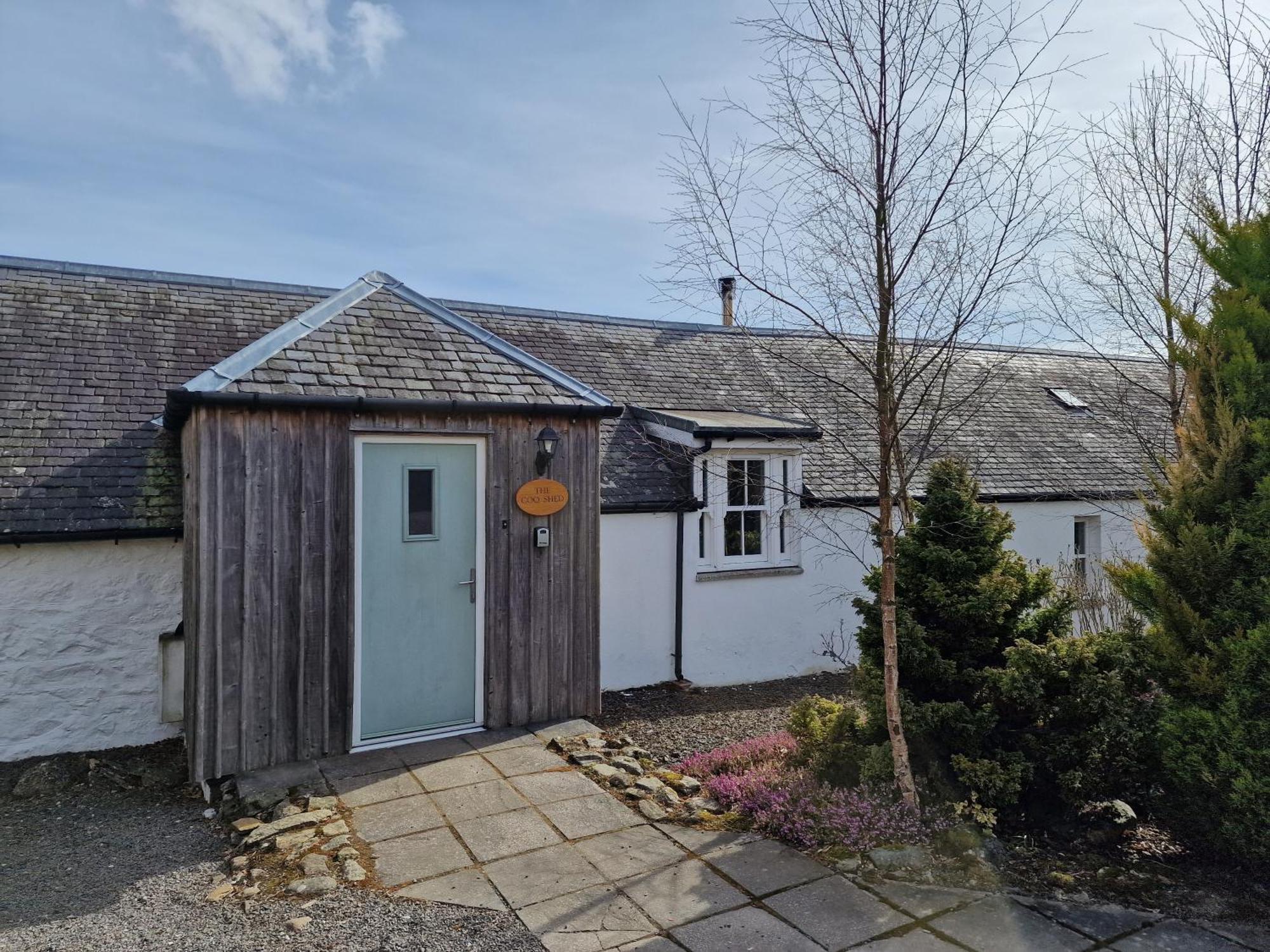 Dalnoid Cottages & Treehouses Nr Glenshee Exteriör bild