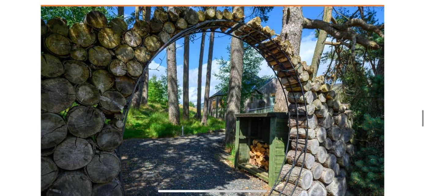 Dalnoid Cottages & Treehouses Nr Glenshee Exteriör bild