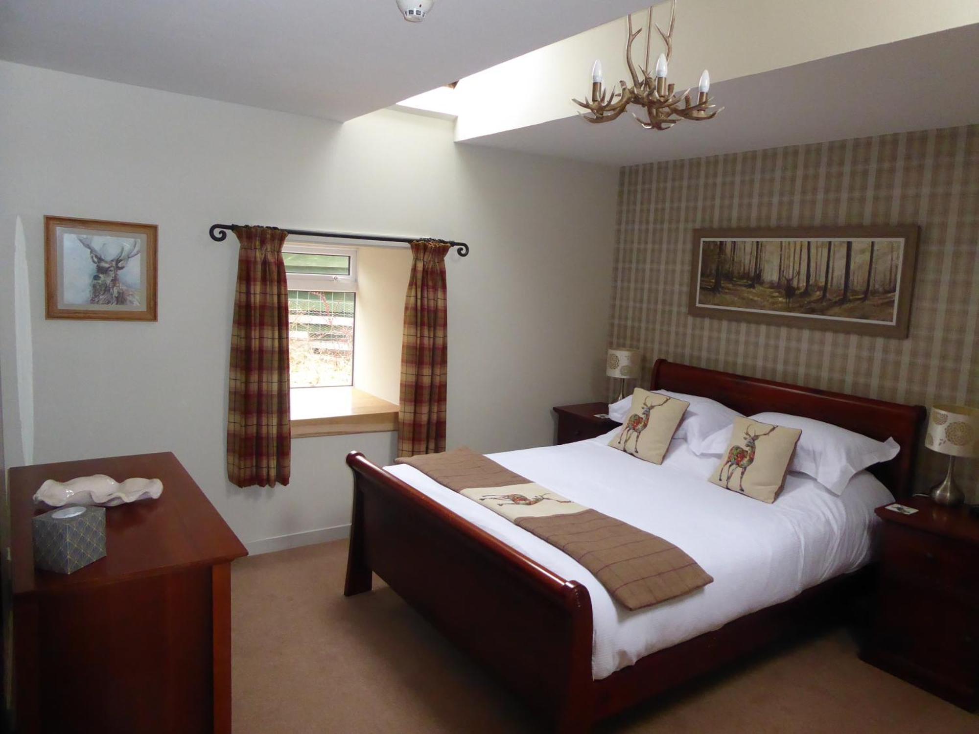 Dalnoid Cottages & Treehouses Nr Glenshee Exteriör bild